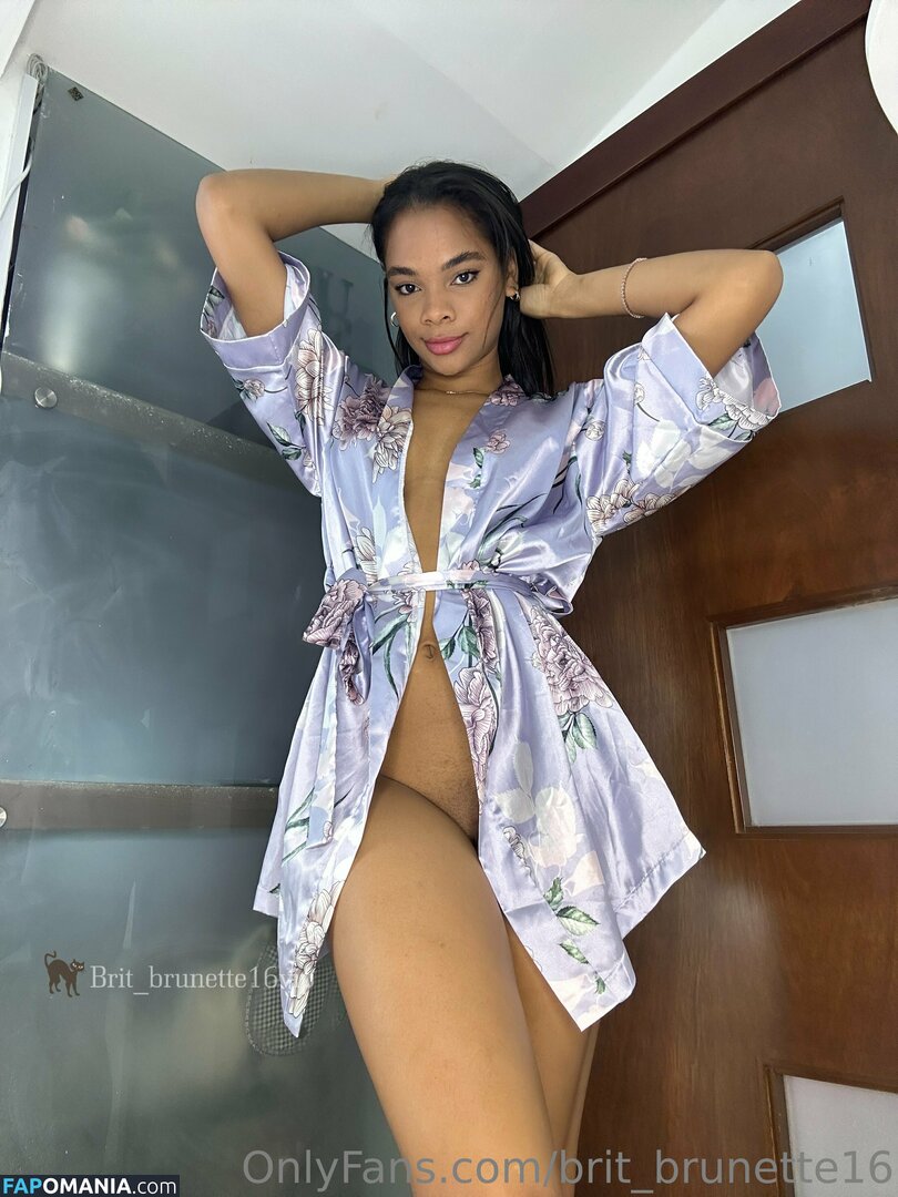 brit_brunette16 Nud OnlyFans  Fotografie scursă #19