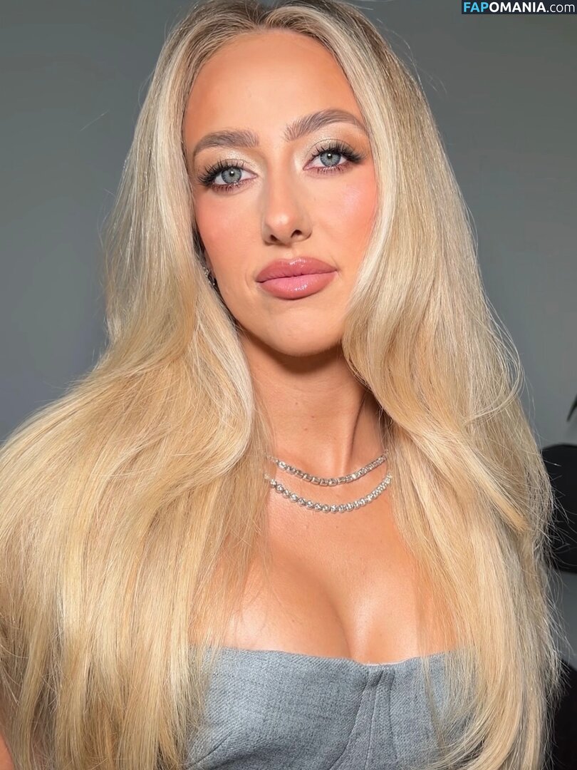 Brittany Lynne / BrittanyLynne / Mahomes / tattoosnthickthighs Nud OnlyFans  Fotografie scursă #7