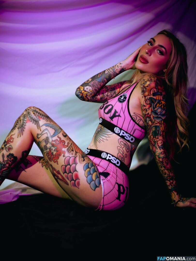 Brittnay Cedzich / brittnaypozen Nud OnlyFans  Fotografie scursă #2