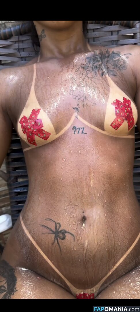 Bronzeamento Natural / biquini marquinha de fita / https: / lorynhadejery / terracodobronze / zer00um Nud OnlyFans  Fotografie scursă #14