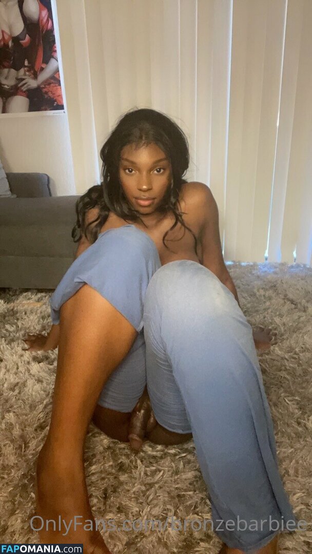 bronzebarbie / bronzebarbie2 / bronzebarbiee Nud OnlyFans  Fotografie scursă #3