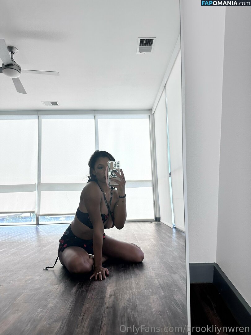 Brookliyn Wren / brookliyn_wren / brookliynwren / helloBROOKLIYN Nud OnlyFans  Fotografie scursă #742