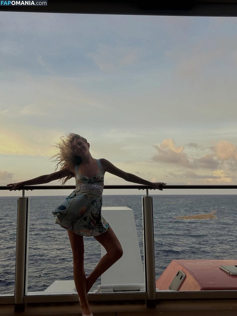 Brynn Rumfallo / brynnrumfallo Nud OnlyFans  Fotografie scursă #246