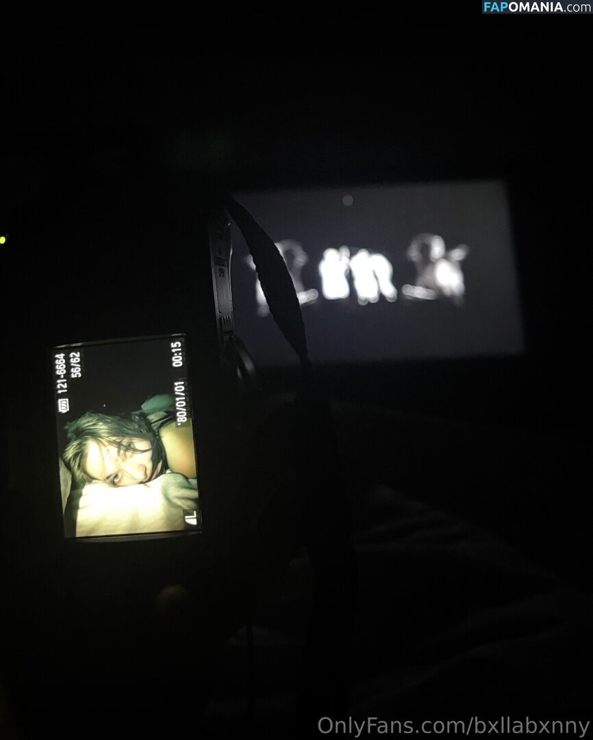 Bxllabxnny / allie_barr25 Nud OnlyFans  Fotografie scursă #1