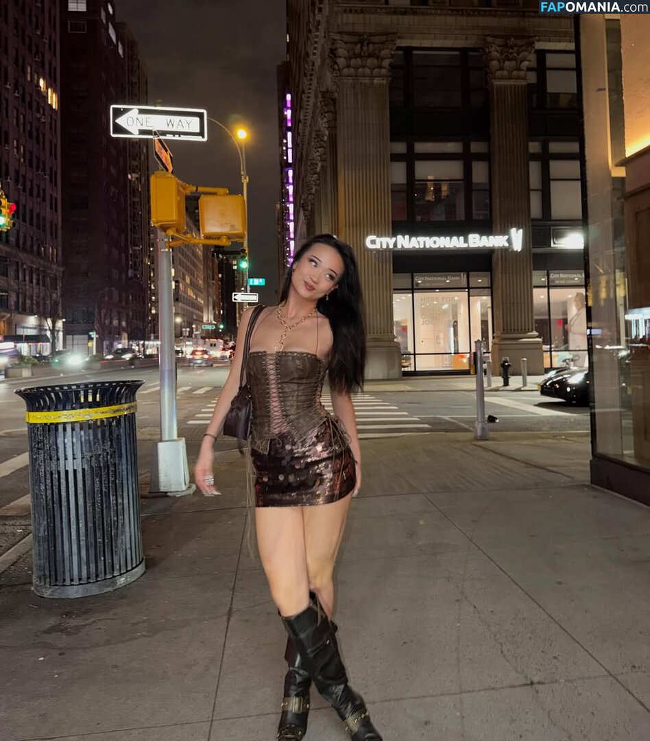 Callina Liang / callina.liang Nud OnlyFans  Fotografie scursă #6