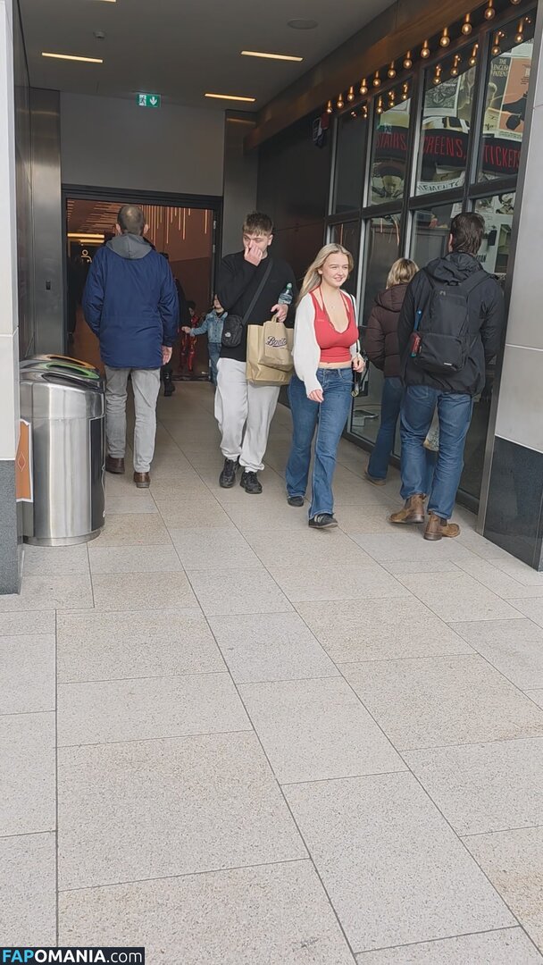 CANDID Boobs / bouncy / braless / cleavage / downblouse / jiggly Nud OnlyFans  Fotografie scursă #27