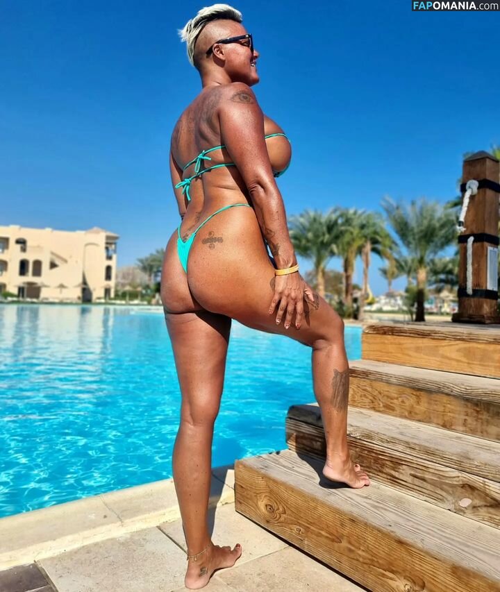 Caroline Öberg / carrooberg Nud OnlyFans  Fotografie scursă #3