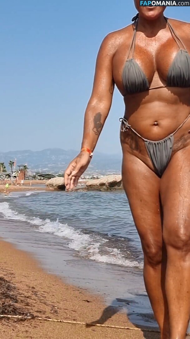 Caroline Öberg / carrooberg Nud OnlyFans  Fotografie scursă #10