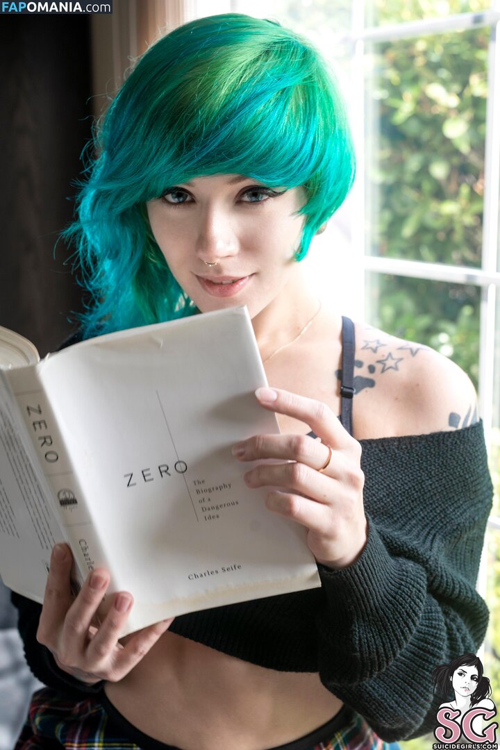 Celebi / Celebi.cos / CelebiCosplays / https: Nud OnlyFans  Fotografie scursă #75