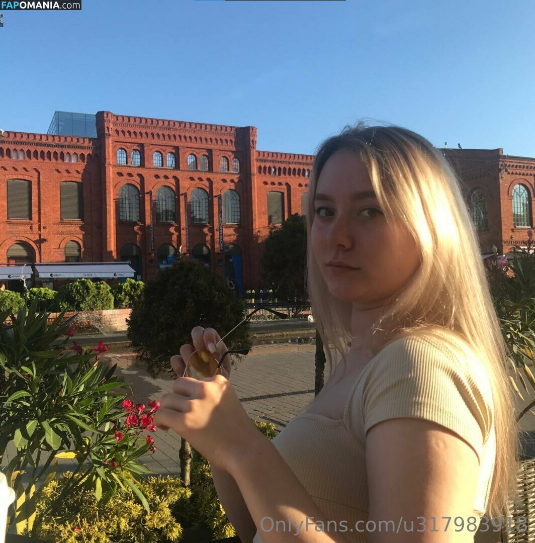celebrity_hannah_montana Nud OnlyFans  Fotografie scursă #9