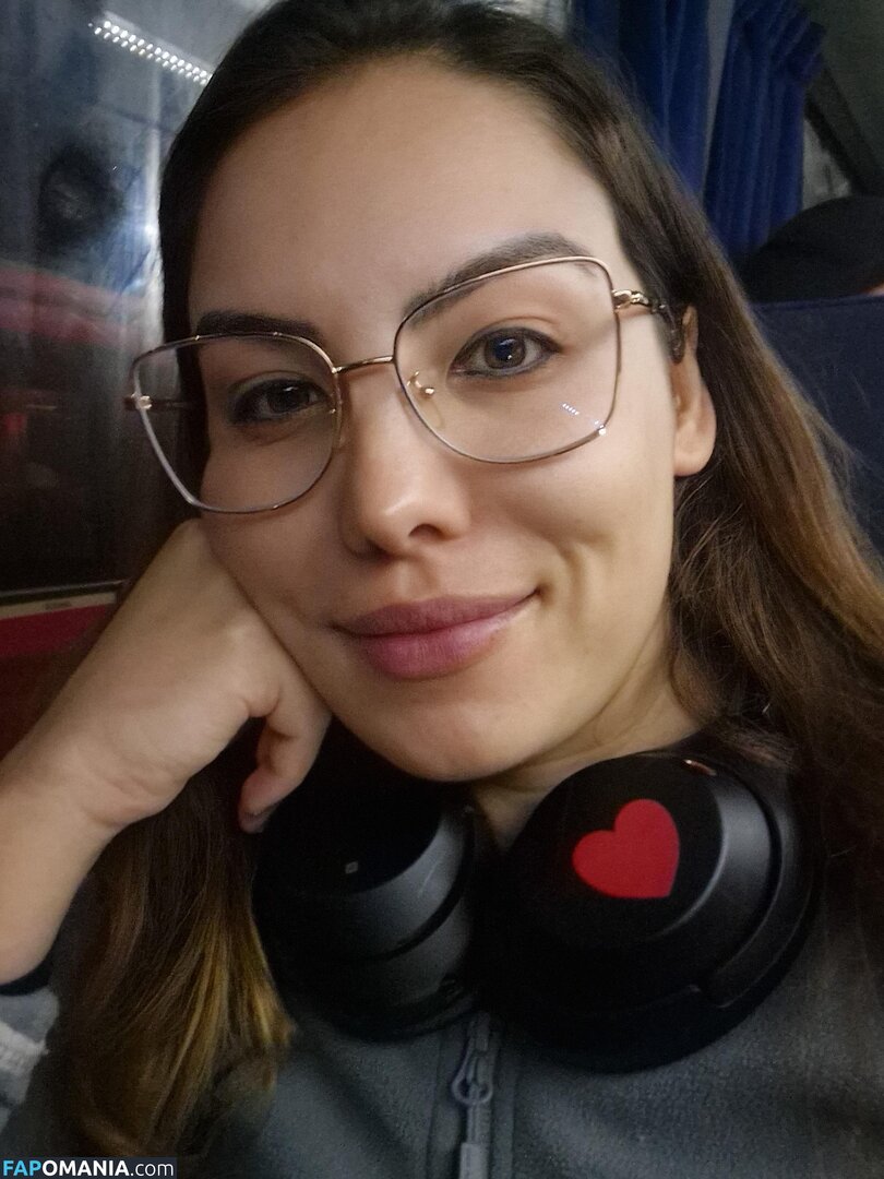 Certain-Key-3288 / gisele.kimura / giselekimura Nud OnlyFans  Fotografie scursă #1