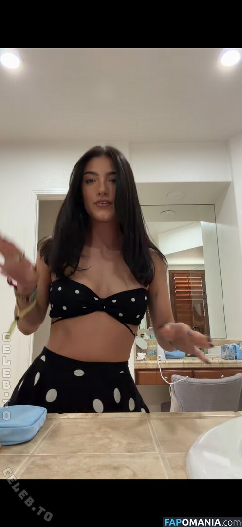 Charli D'Amelio / Charli Damelio / charlidamelio / charliesdamelio Nud OnlyFans  Fotografie scursă #1658