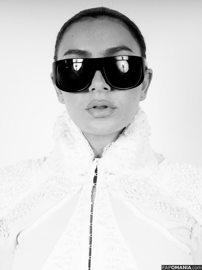 Charli XCX / charli_xcx / charlignarly / charlixcx / https: Nud OnlyFans  Fotografie scursă #1274
