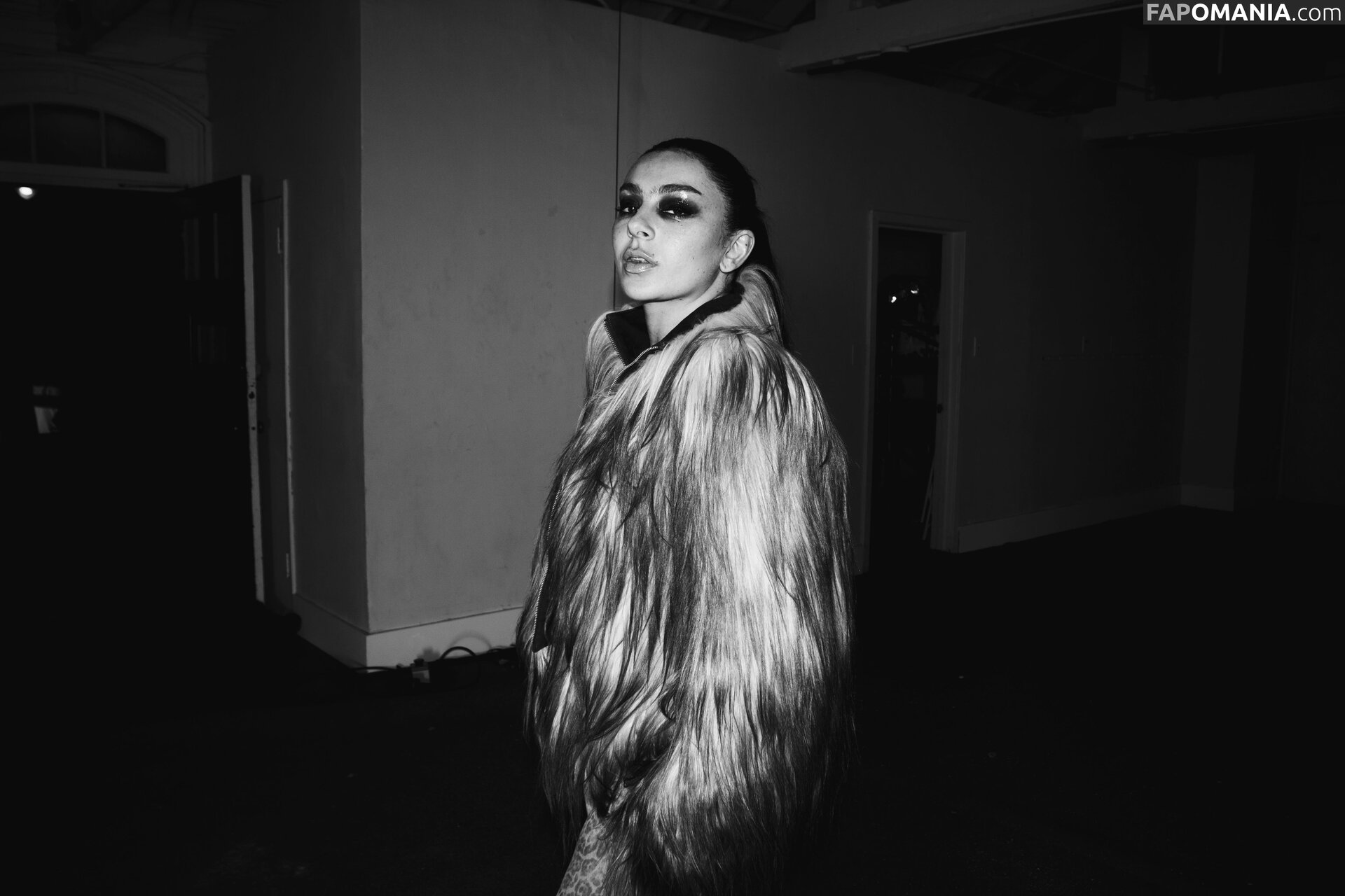 Charli XCX / charli_xcx / charlignarly / charlixcx / https: Nud OnlyFans  Fotografie scursă #1280