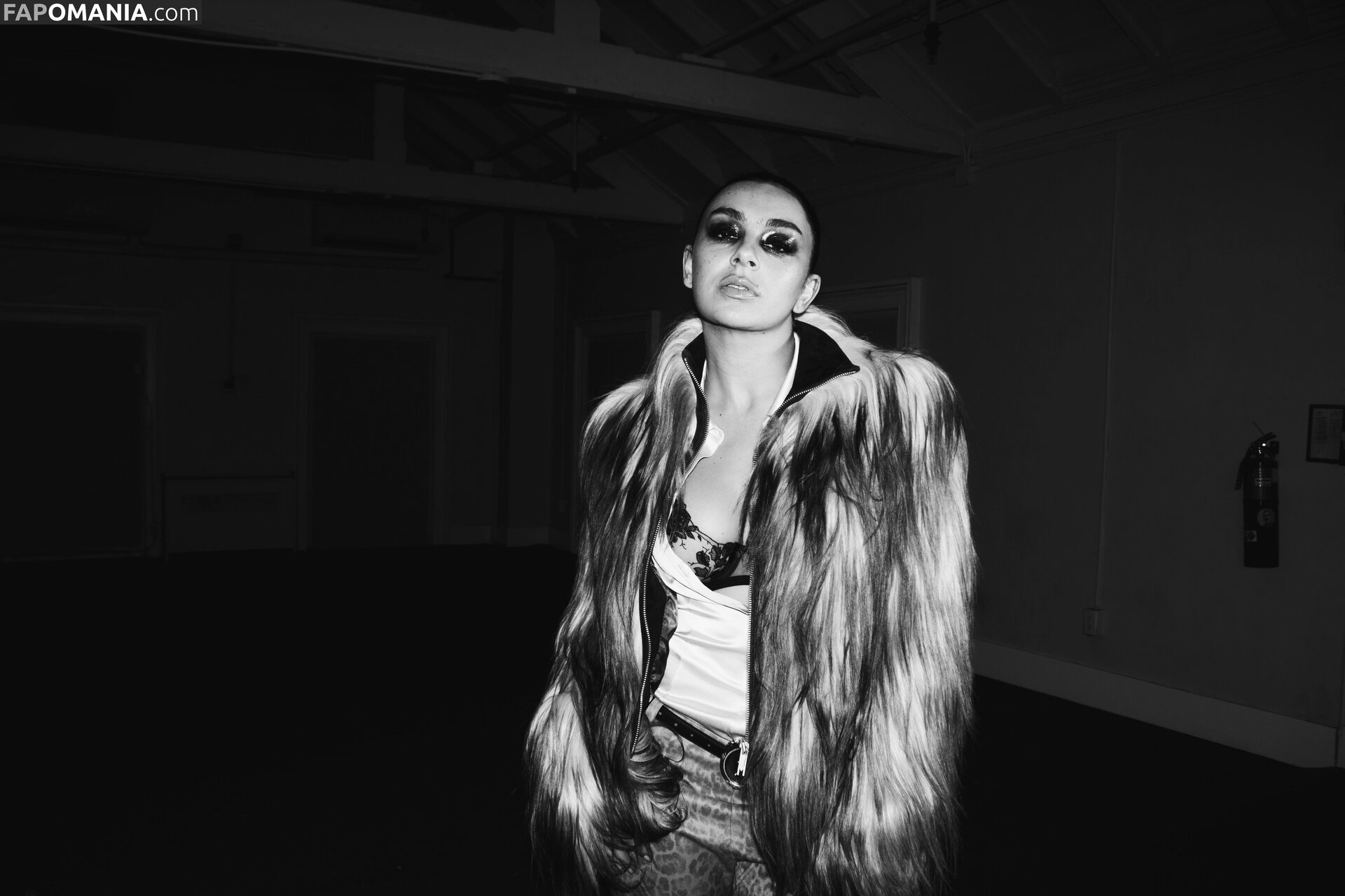 Charli XCX / charli_xcx / charlignarly / charlixcx / https: Nud OnlyFans  Fotografie scursă #1281