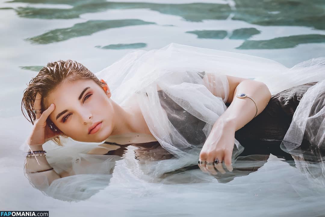 Chelsie Deville / Itschelsiedeville / d3ville Nud OnlyFans  Fotografie scursă #5