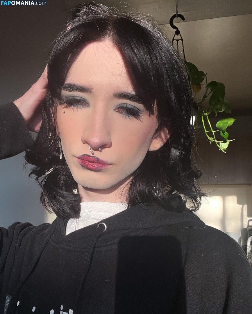 Cherry Darling / _cherrydarlin_ / ch3rrydarl1nn Nud OnlyFans  Fotografie scursă #3