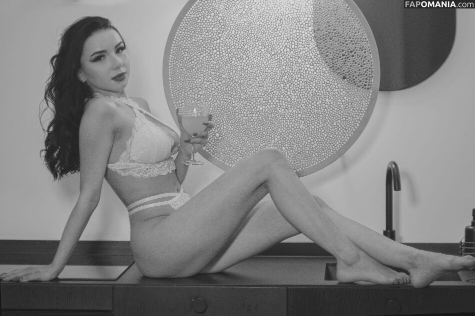 cherry_lollypop Nud OnlyFans  Fotografie scursă #2