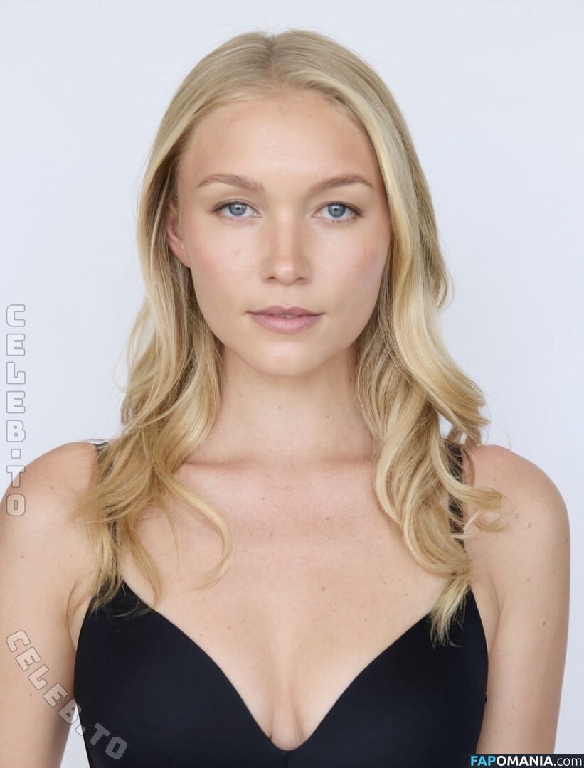 Chiara Schmitt / chiaracs_ Nud OnlyFans  Fotografie scursă #4
