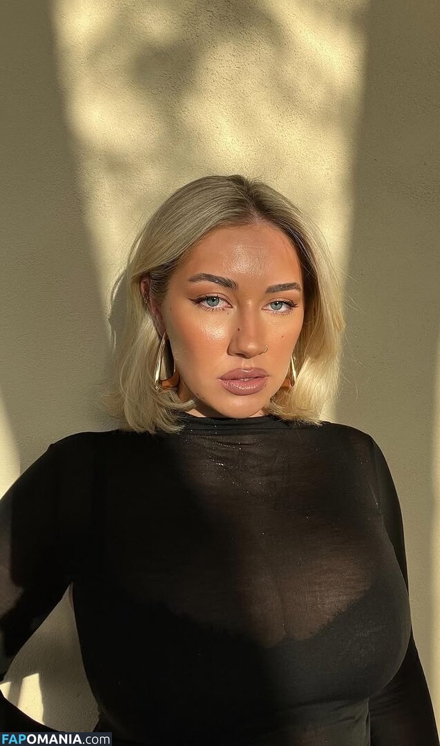 Chihuahua Mami / chloetharle Nud OnlyFans  Fotografie scursă #12