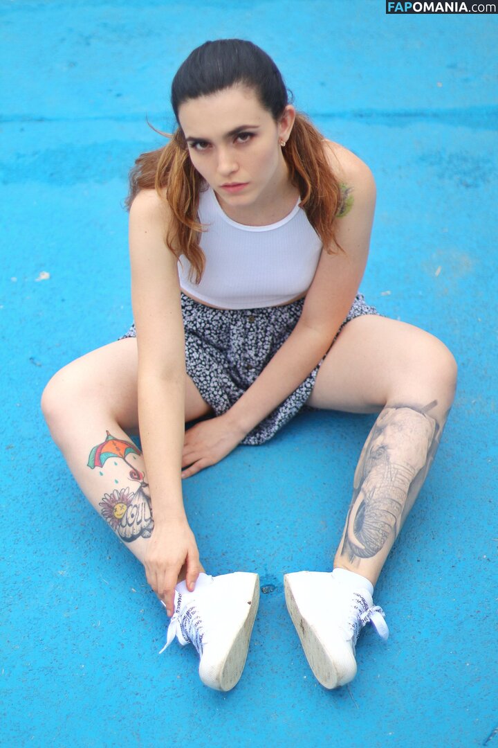 Caroloca Mejía / Helado de Vainilla / chika_bosque / https: / ideas_veg Nud OnlyFans  Fotografie scursă #1