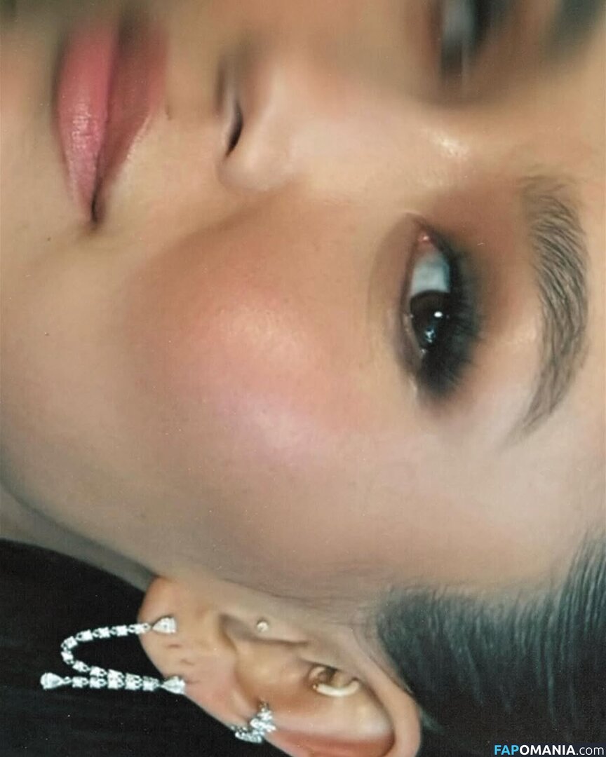 Chloe Kim / chloekim / thechloekim Nud OnlyFans  Fotografie scursă #9