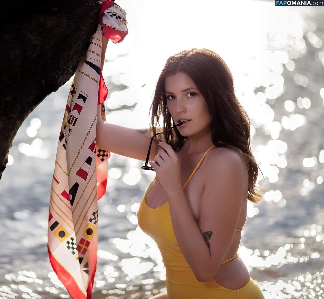 Chloe Maddren / YeahMad / chloe_maddren / chloemaddren / https: Nud OnlyFans  Fotografie scursă #4