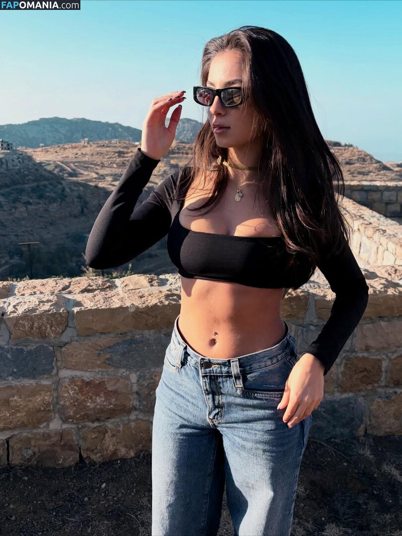 chloeabouserhal / chloealvara Nud OnlyFans  Fotografie scursă #1