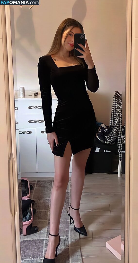 Cigdem Turk / cigdeemturk / cigdemT Nud OnlyFans  Fotografie scursă #1