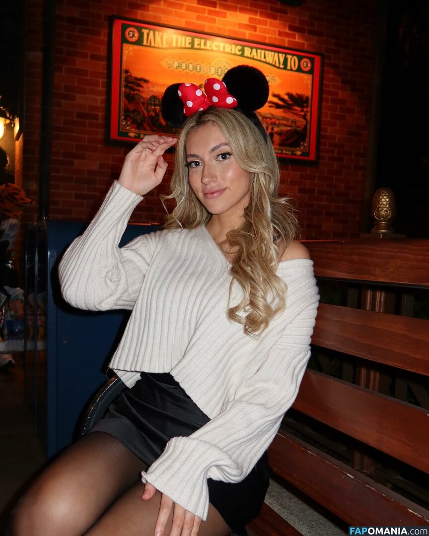 Clara Gomez / Claraatwork / claragomezz Nud OnlyFans  Fotografie scursă #12