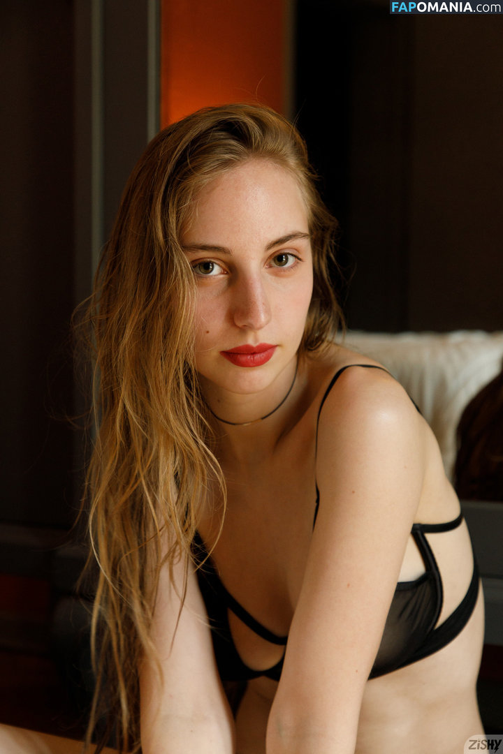 Claudia Lion / Claurilion / officialcclionx Nud OnlyFans  Fotografie scursă #9