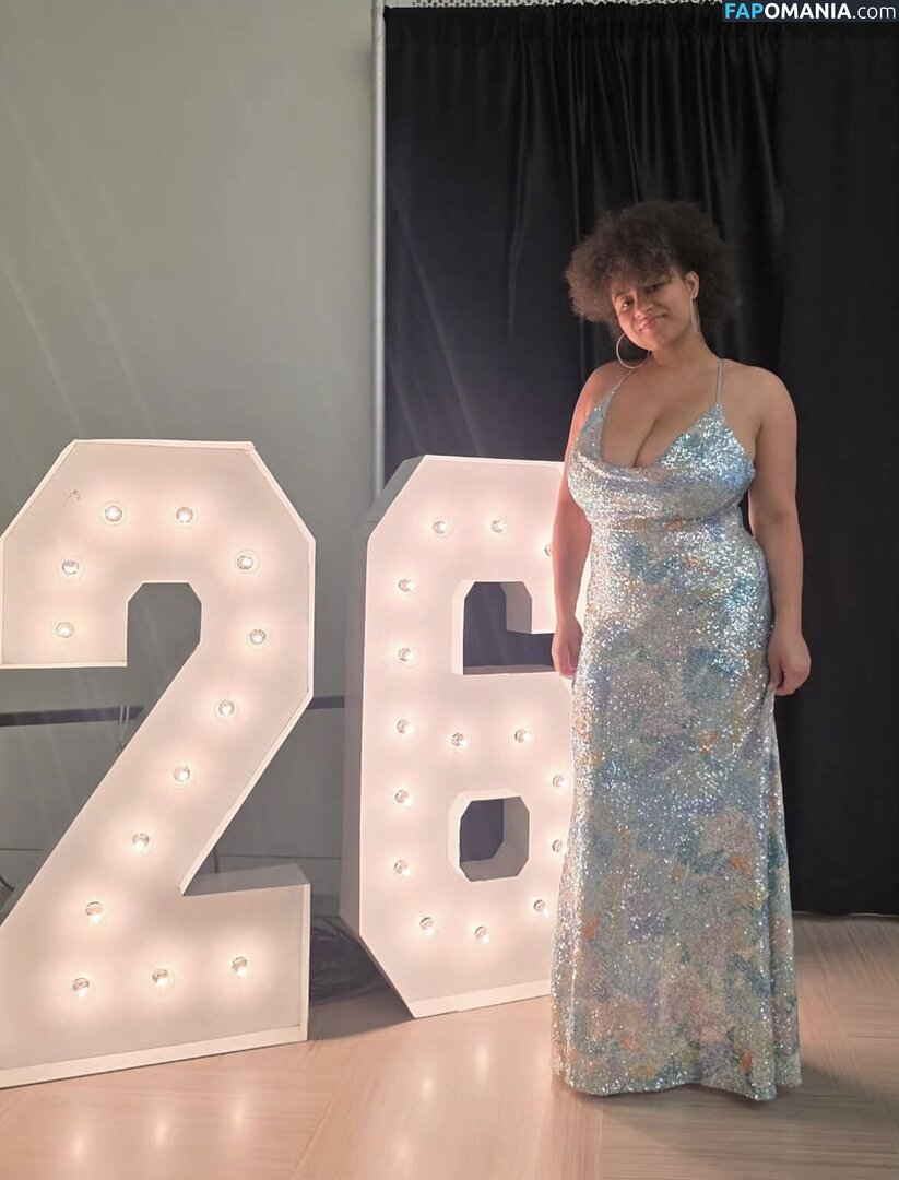 Dina / coco_ppop01 / cocopeepshow Nud OnlyFans  Fotografie scursă #1