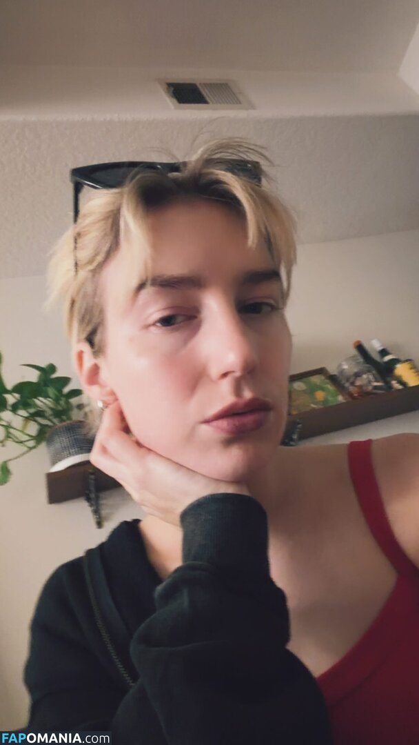 Courtney Miller / co_mill / typicalvlogs Nud OnlyFans  Fotografie scursă #639
