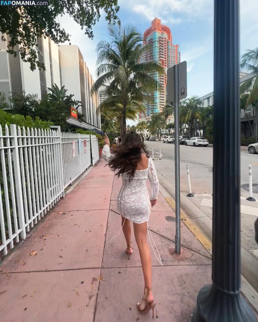 Courtney Sarault / court_sarault / courtsarault / https: Nud OnlyFans  Fotografie scursă #41