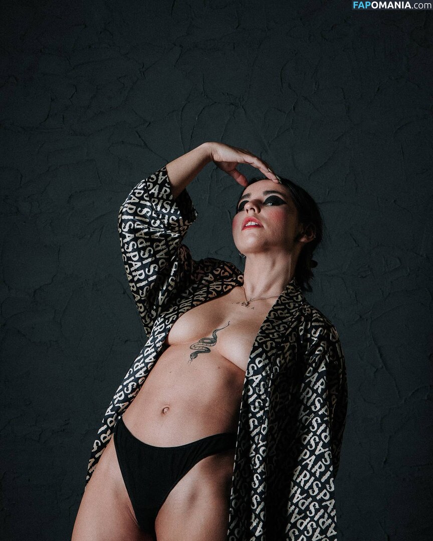crismaia97 / maiaserena / user Nud OnlyFans  Fotografie scursă #13