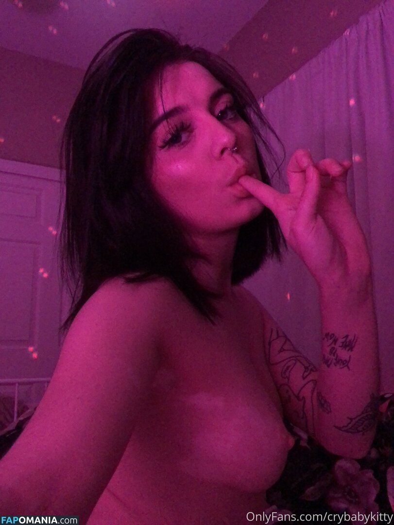 crybabykitty / crybabysmallfry / cyrbabykat / flaminhotlower / katiwana / katwinaina / sourh3ad Nud OnlyFans  Fotografie scursă #9