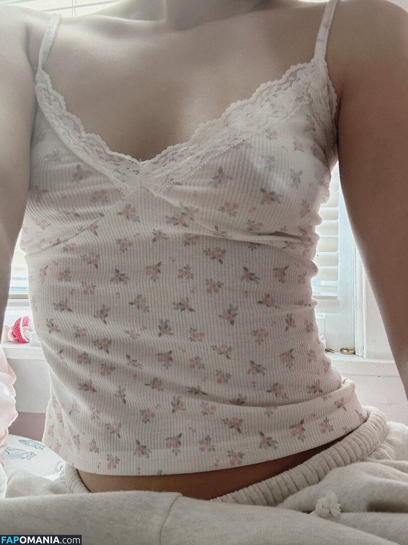 cupcakemeowrawr / https: Nud OnlyFans  Fotografie scursă #6