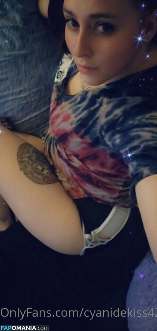 cyanidekiss420 / samanthaxcyanide Nud OnlyFans  Fotografie scursă #22