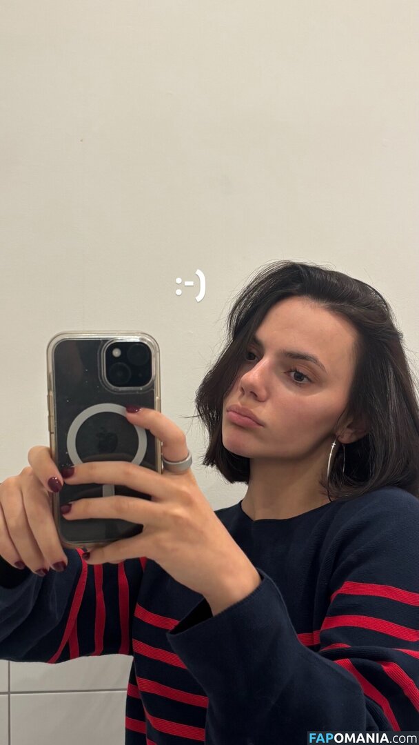 Dafne Keen / dafnefeetworld / dafnekeen Nud OnlyFans  Fotografie scursă #1