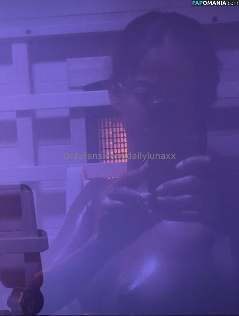 _thelivingluna / dailylunaxx / itsyahluna Nud OnlyFans  Fotografie scursă #1