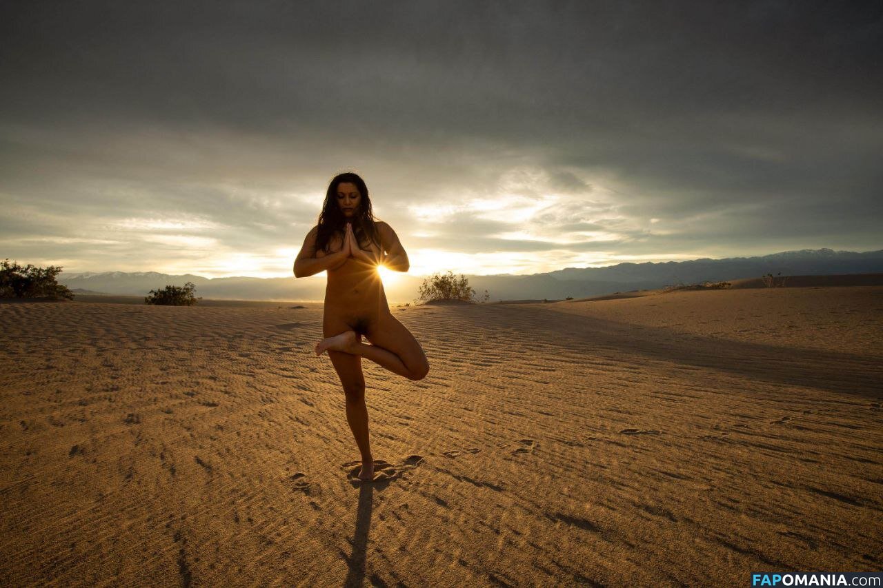 Carla White / Dakini / Devi / devithemodel / googlymonstor Nud OnlyFans  Fotografie scursă #765