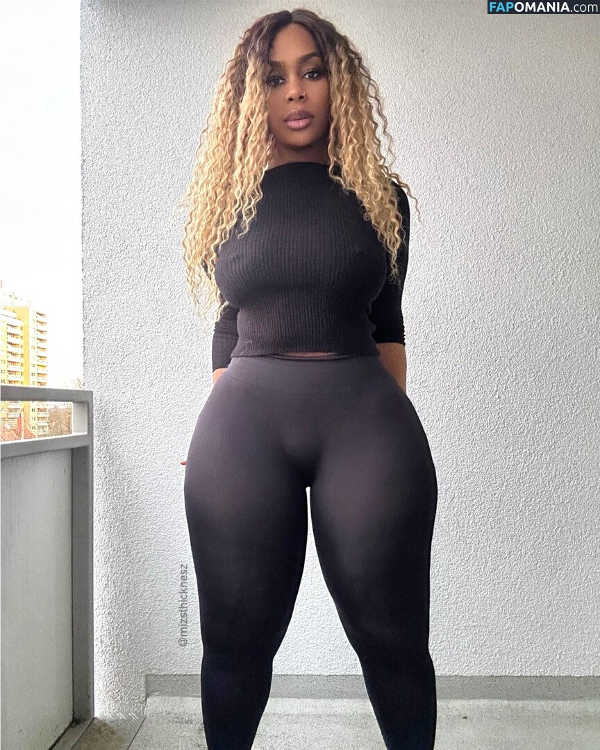 Deborah Olawovin, Mizsthicknesz / mizsthicknesz Nud OnlyFans  Fotografie scursă #5