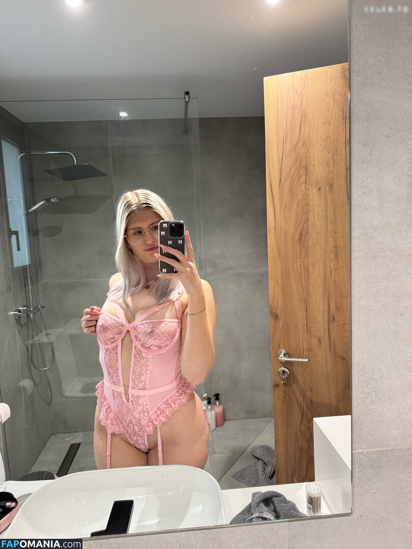 Blondieemiliaa / deineemilia / deinkleineemilia Nud OnlyFans  Fotografie scursă #7