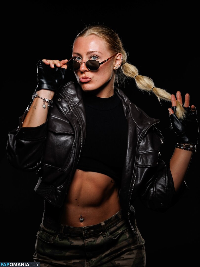 Delia Schweizer / delia.schweizer Nud OnlyFans  Fotografie scursă #5