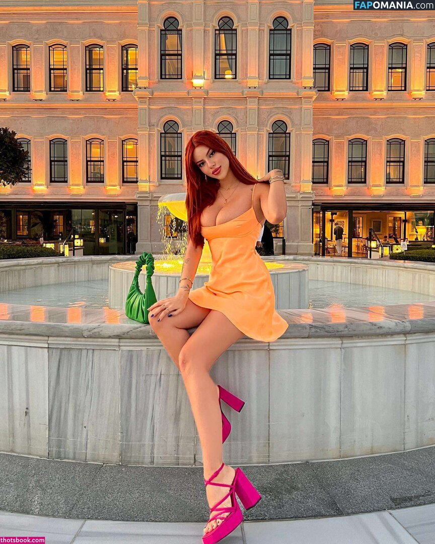Demet Öztürk Nud OnlyFans  Fotografie scursă #5