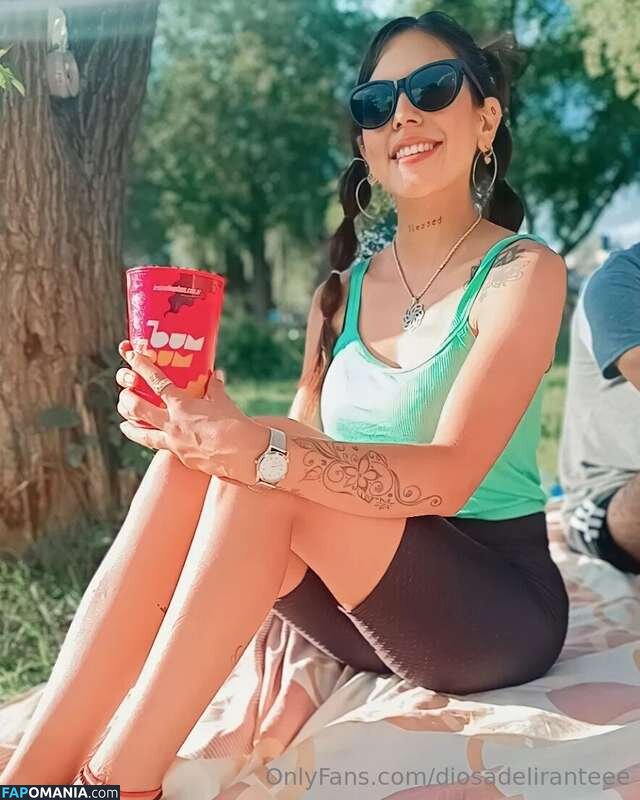 Tefii / diosadeliranteee Nud OnlyFans  Fotografie scursă #2