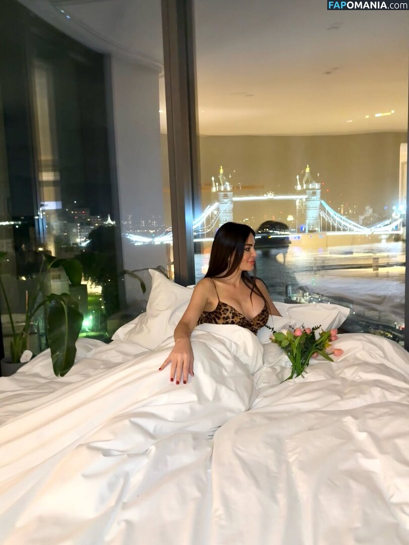 Dominique Hourani / DominiqueHorani / dominiquehourani / https: Nud OnlyFans  Fotografie scursă #1