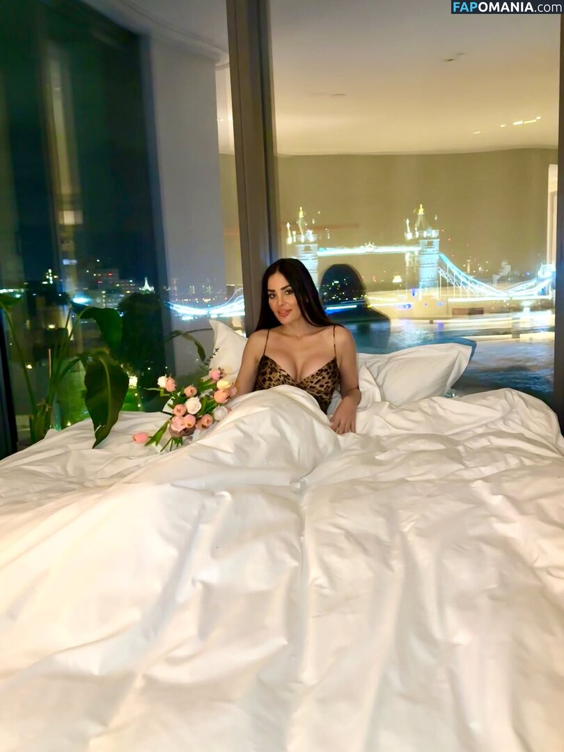 Dominique Hourani / DominiqueHorani / dominiquehourani / https: Nud OnlyFans  Fotografie scursă #4