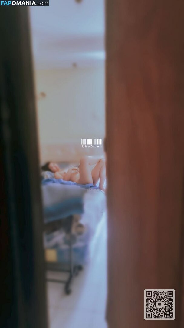 Eby Sarasvati / Eby5lut / EbySarasvati Nud OnlyFans  Fotografie scursă #20