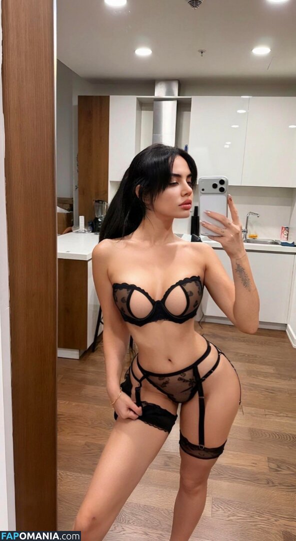 Ece Ronay / Eceronayofficial Nud OnlyFans  Fotografie scursă #8
